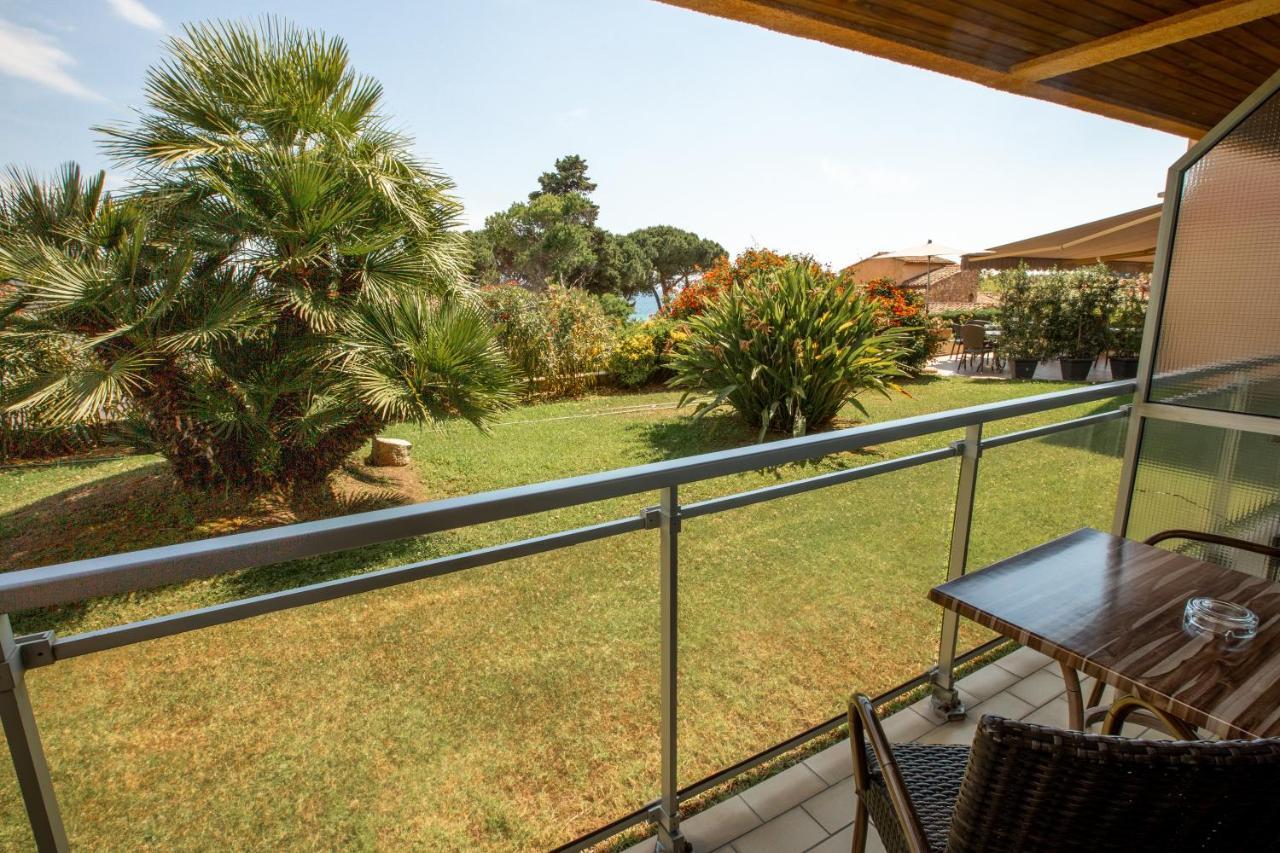 Hotel La Pinede Ajaccio  Bagian luar foto