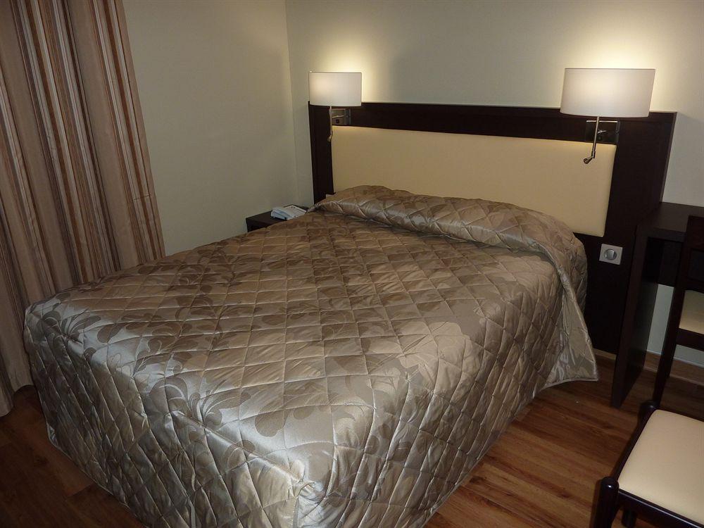 Hotel La Pinede Ajaccio  Bagian luar foto