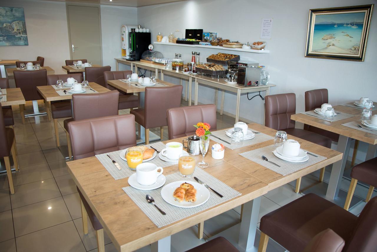 Hotel La Pinede Ajaccio  Bagian luar foto